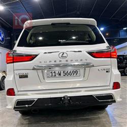 Lexus LX